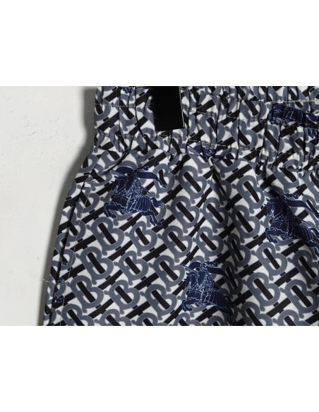 Burberry Warhorse Print Shorts TSK3,Burberry