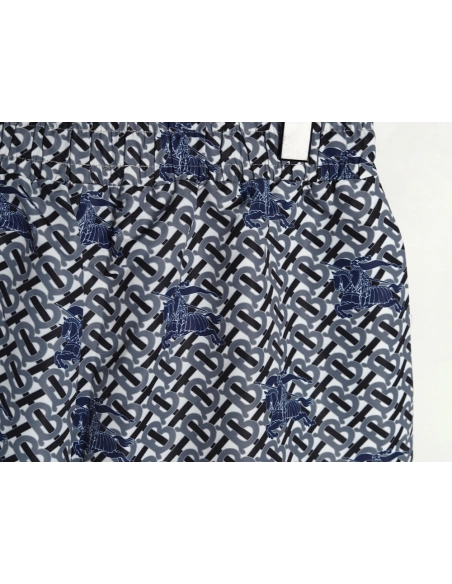 Burberry Warhorse Print Shorts TSK3,Burberry