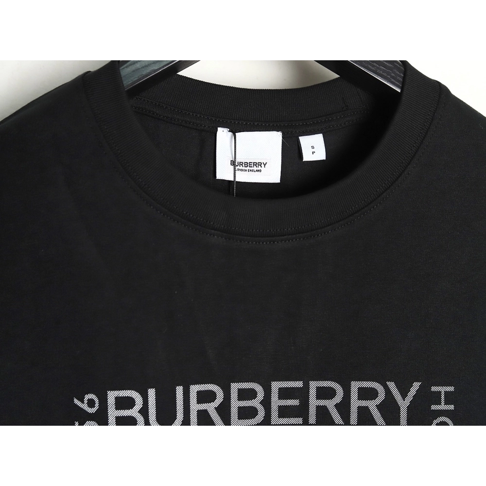 Burberry Square Letter Gold Warhorse Printed Short Sleeve T-Shirt TSK1,Burberry