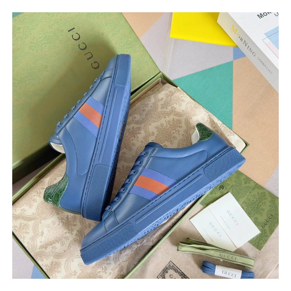 FashionStatement,GUCCI,IconicStyle,ItalianCraftsmanship,LuxuryFootwear,SNEAKER