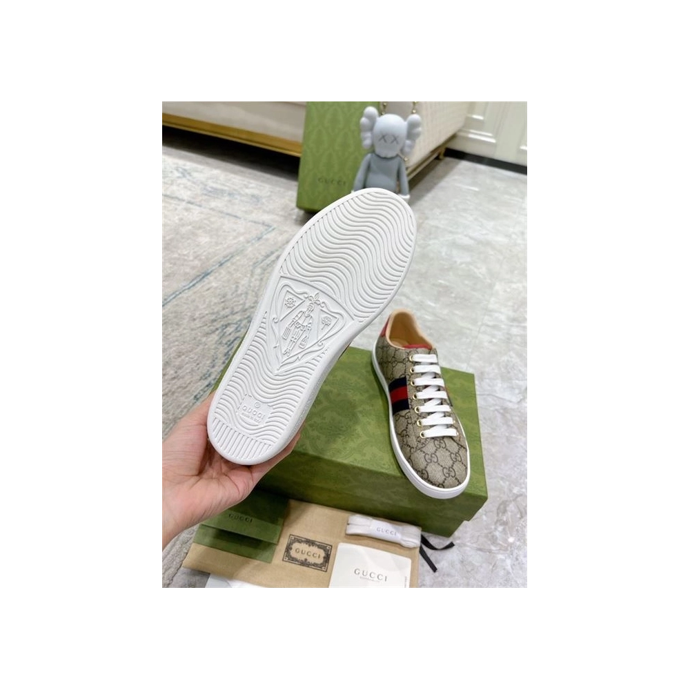 GUCCI,Lowtop,LuxuryFootwear,SNEAKER