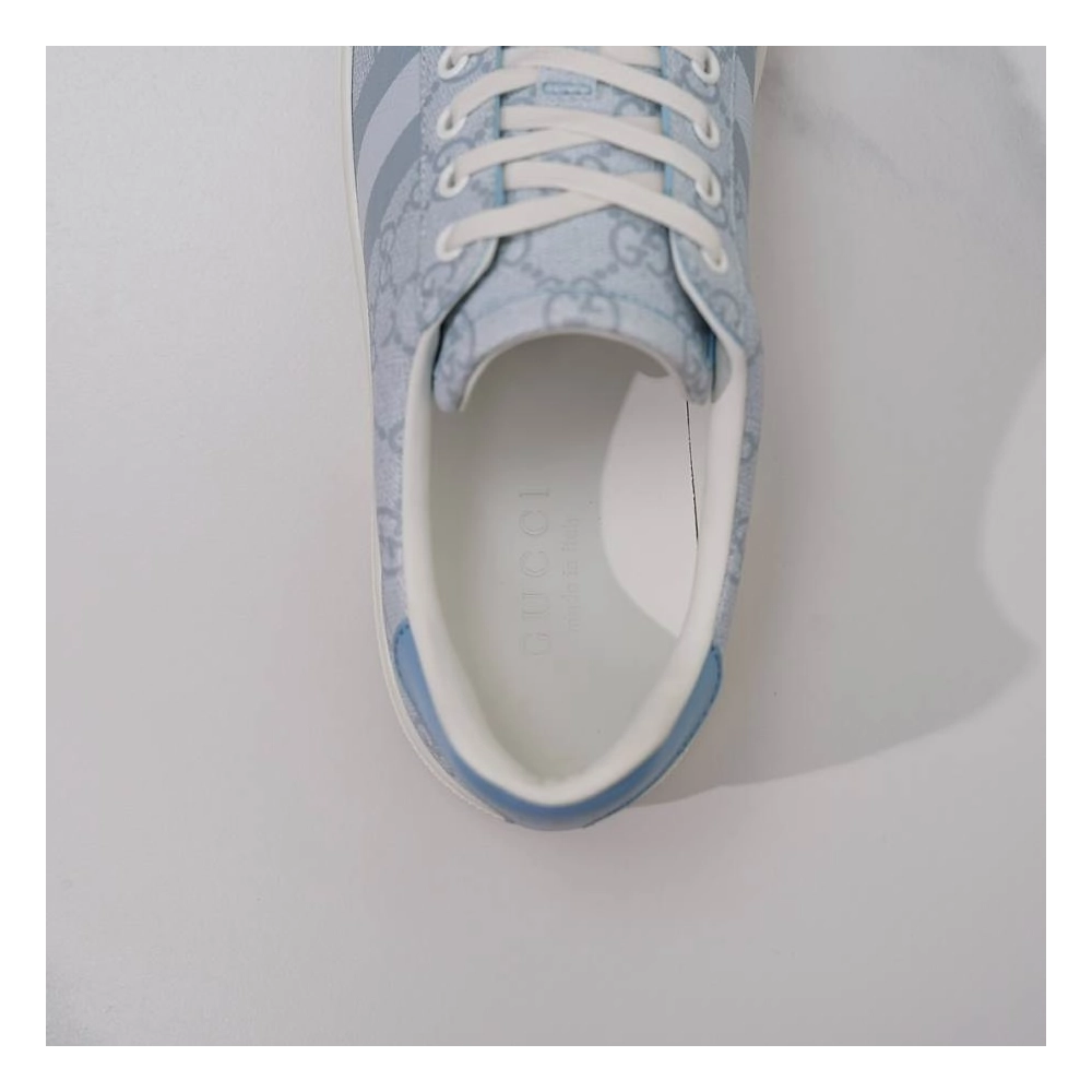 FashionStatement,GUCCI,IconicStyle,ItalianCraftsmanship,LuxuryFootwear,SNEAKER