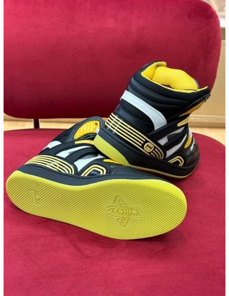 FashionStatement,GUCCI,IconicStyle,ItalianCraftsmanship,LuxuryFootwear,SNEAKER