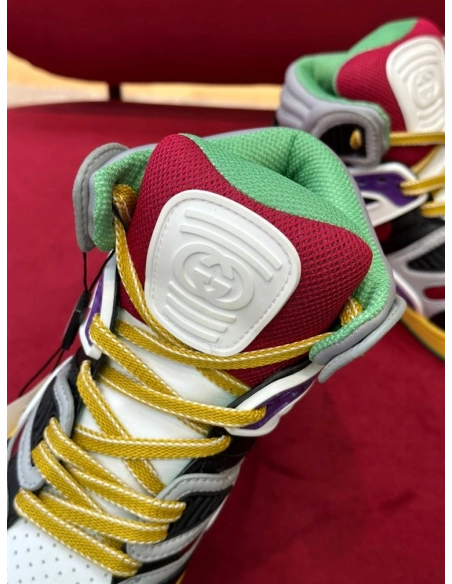 FashionStatement,GUCCI,IconicStyle,ItalianCraftsmanship,LuxuryFootwear,SNEAKER