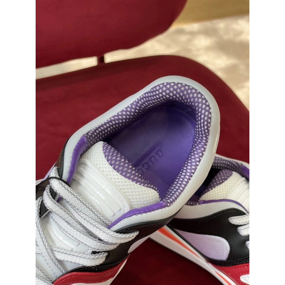 FashionStatement,GUCCI,LuxuryFootwear,SNEAKER