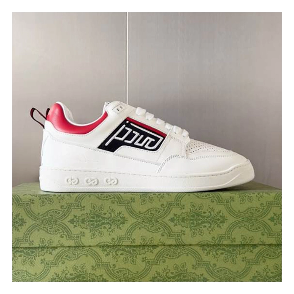 FashionStatement,GUCCI,IconicStyle,ItalianCraftsmanship,LuxuryFootwear,SNEAKER