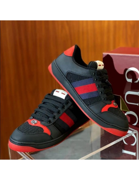 FashionStatement,GUCCI,IconicStyle,ItalianCraftsmanship,LuxuryFootwear,SNEAKER