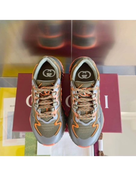 FashionStatement,GUCCI,IconicStyle,ItalianCraftsmanship,LuxuryFootwear,SNEAKER