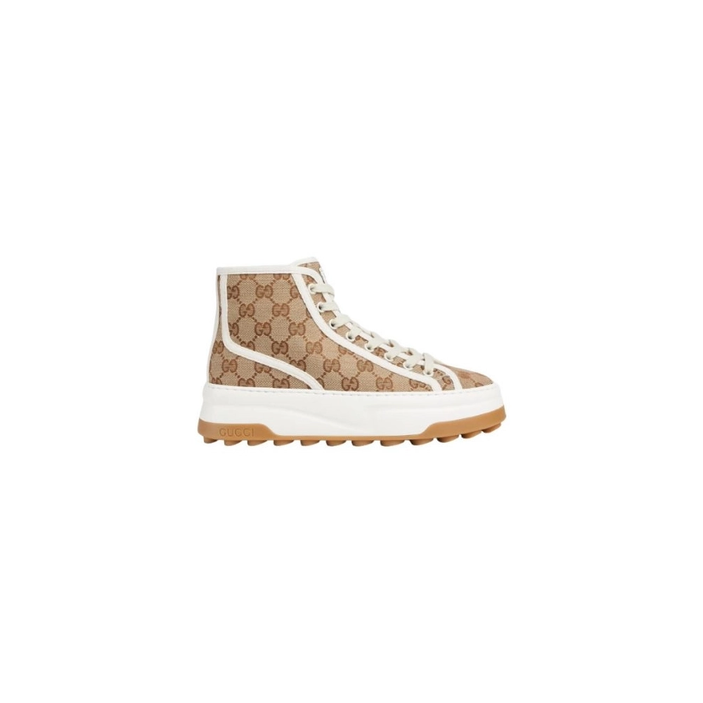 FashionStatement,GUCCI,IconicStyle,ItalianCraftsmanship,LuxuryFootwear,SNEAKER