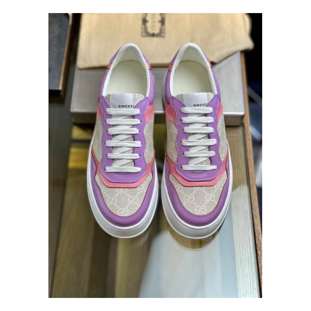 FashionStatement,GUCCI,IconicStyle,ItalianCraftsmanship,LuxuryFootwear,SNEAKER