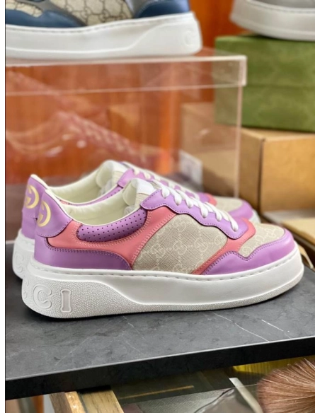 FashionStatement,GUCCI,IconicStyle,ItalianCraftsmanship,LuxuryFootwear,SNEAKER