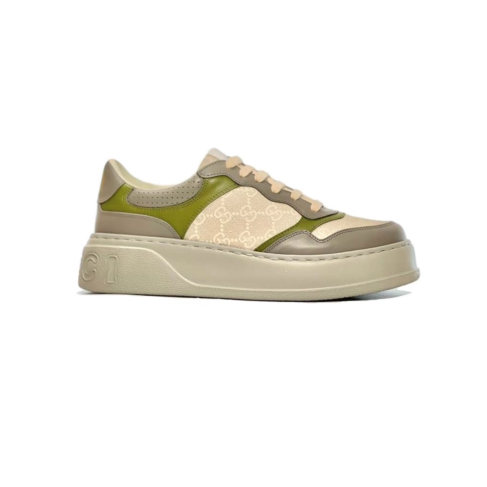 FashionStatement,GUCCI,IconicStyle,ItalianCraftsmanship,LuxuryFootwear,SNEAKER