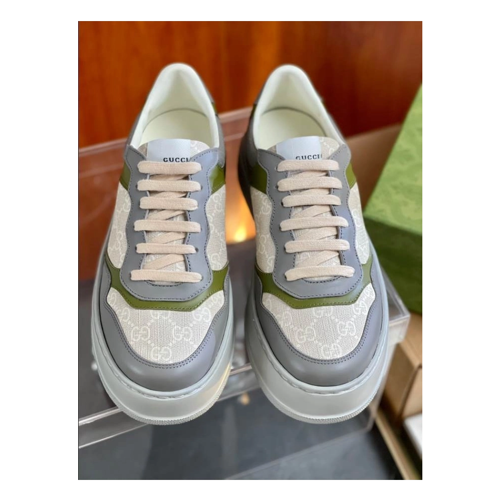 FashionStatement,GUCCI,IconicStyle,ItalianCraftsmanship,LuxuryFootwear,SNEAKER