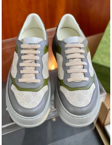 FashionStatement,GUCCI,IconicStyle,ItalianCraftsmanship,LuxuryFootwear,SNEAKER