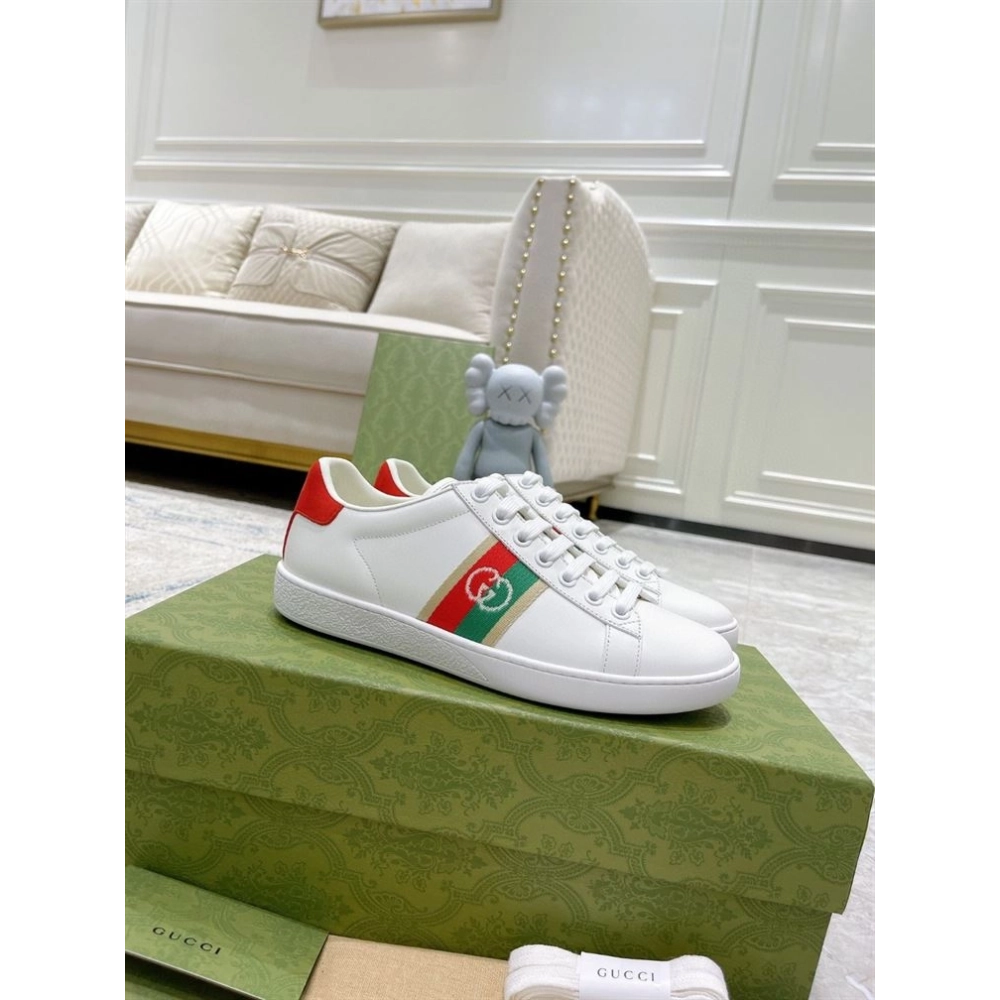 GUCCI,Lowtop,LuxuryFootwear,SNEAKER