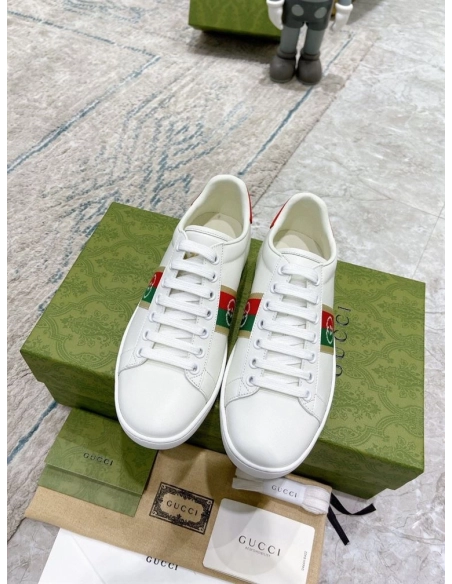 GUCCI,Lowtop,LuxuryFootwear,SNEAKER