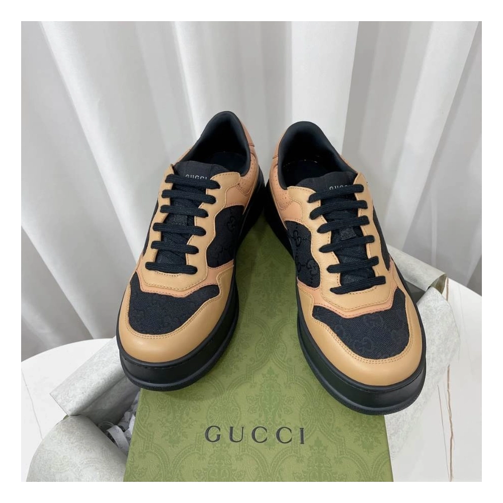 FashionStatement,GUCCI,IconicStyle,ItalianCraftsmanship,LuxuryFootwear,SNEAKER