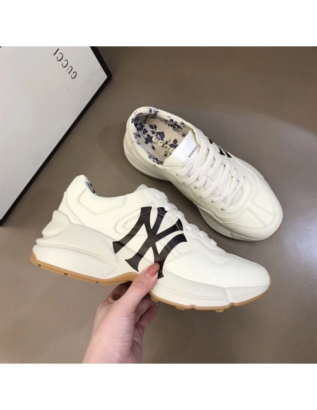 FashionStatement,GUCCI,IconicStyle,ItalianCraftsmanship,LuxuryFootwear,SNEAKER