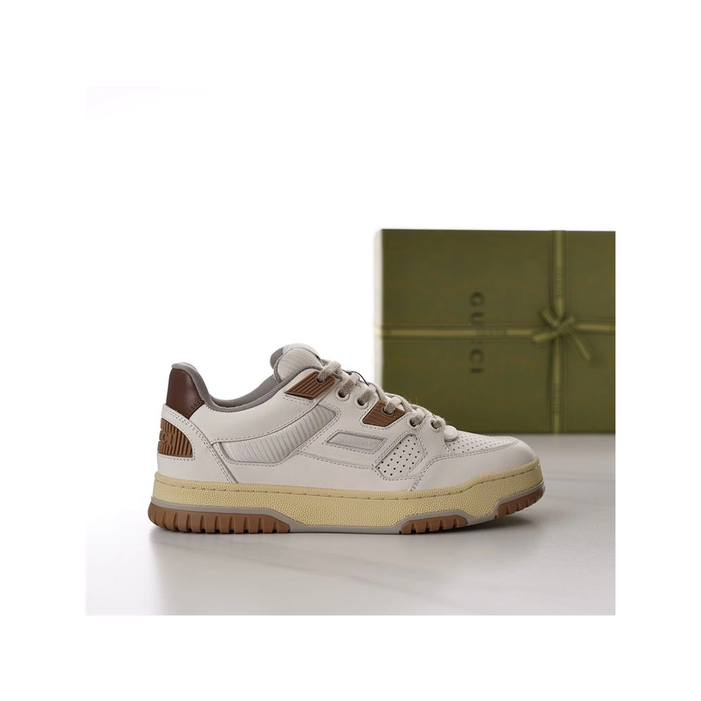 FashionStatement,GUCCI,IconicStyle,ItalianCraftsmanship,LuxuryFootwear,SNEAKER