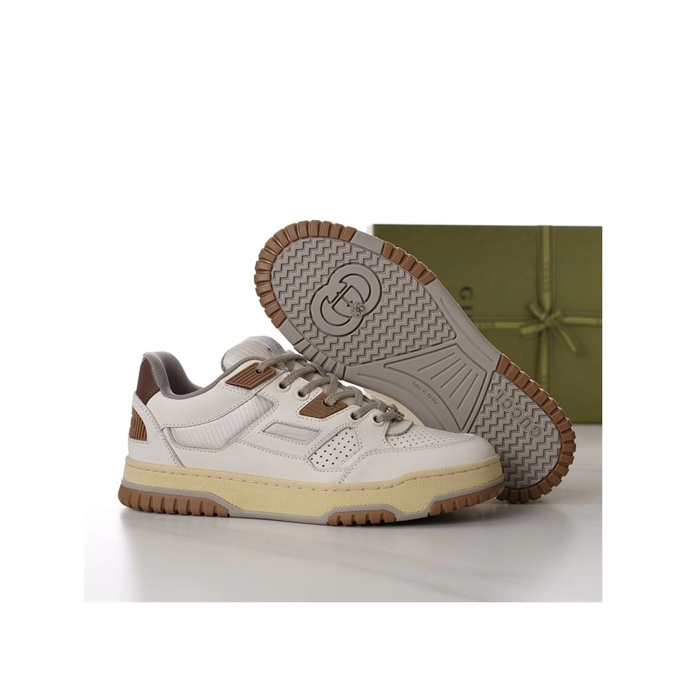 FashionStatement,GUCCI,IconicStyle,ItalianCraftsmanship,LuxuryFootwear,SNEAKER