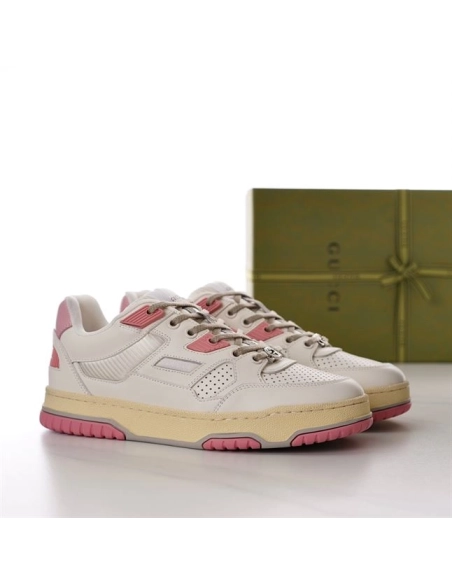 FashionStatement,GUCCI,IconicStyle,ItalianCraftsmanship,LuxuryFootwear,SNEAKER