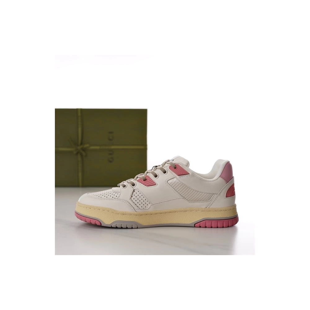 FashionStatement,GUCCI,IconicStyle,ItalianCraftsmanship,LuxuryFootwear,SNEAKER