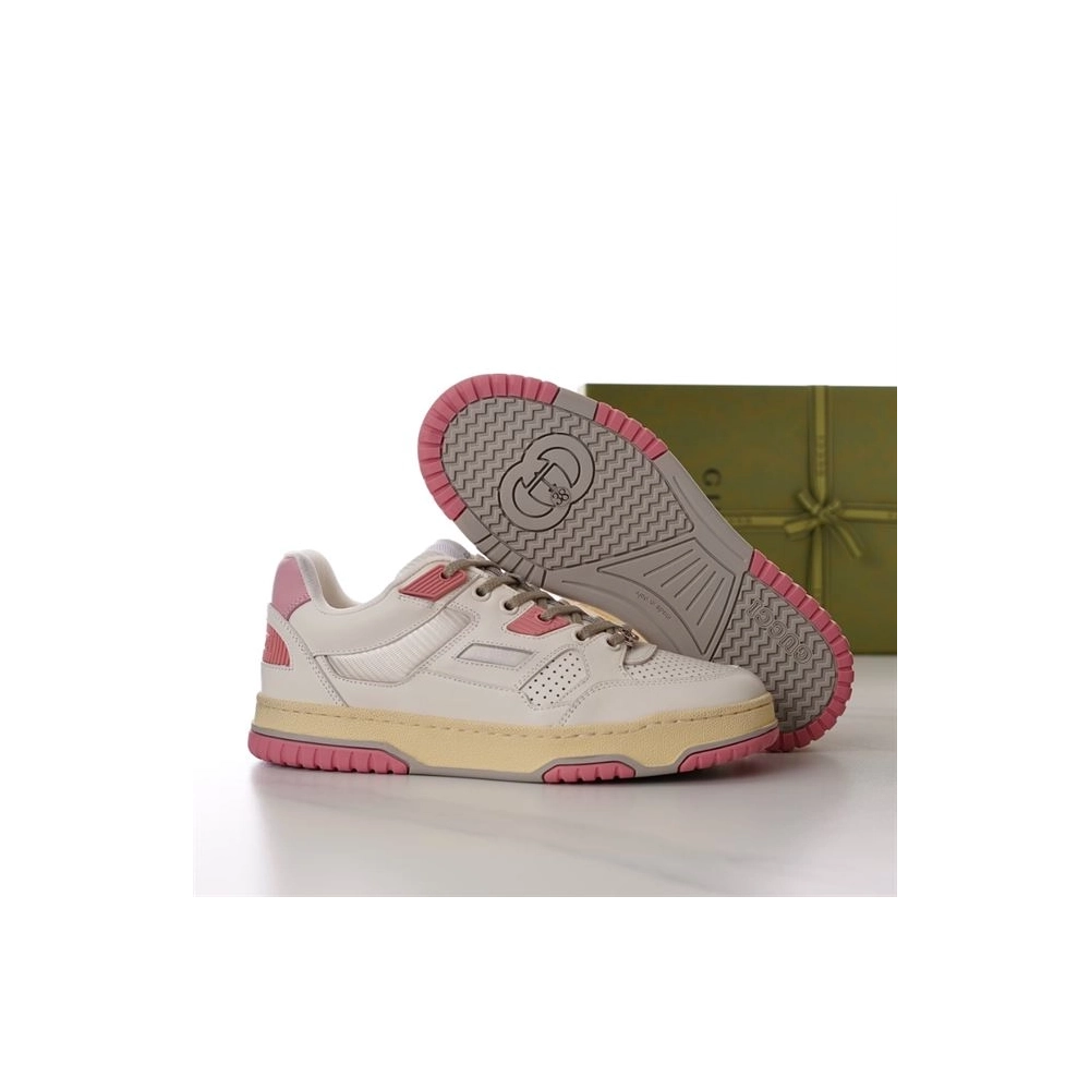 FashionStatement,GUCCI,IconicStyle,ItalianCraftsmanship,LuxuryFootwear,SNEAKER