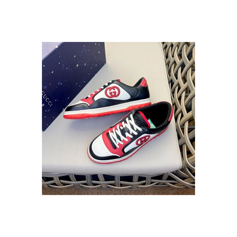 FashionStatement,GUCCI,IconicStyle,ItalianCraftsmanship,LuxuryFootwear,SNEAKER