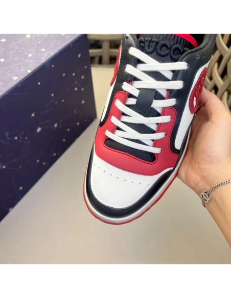 FashionStatement,GUCCI,IconicStyle,ItalianCraftsmanship,LuxuryFootwear,SNEAKER