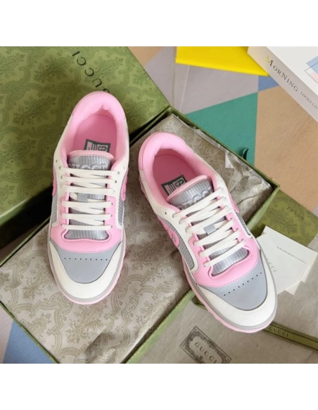 FashionStatement,GUCCI,IconicStyle,ItalianCraftsmanship,LuxuryFootwear,SNEAKER