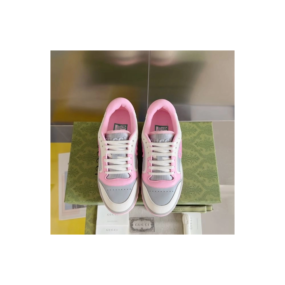 FashionStatement,GUCCI,IconicStyle,ItalianCraftsmanship,LuxuryFootwear,SNEAKER