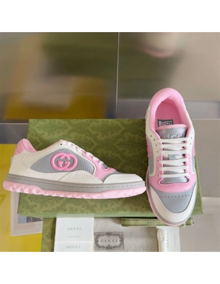 FashionStatement,GUCCI,IconicStyle,ItalianCraftsmanship,LuxuryFootwear,SNEAKER