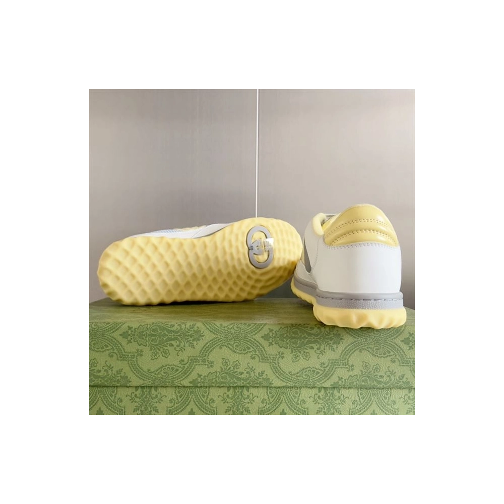 FashionStatement,GUCCI,IconicStyle,ItalianCraftsmanship,LuxuryFootwear,SNEAKER