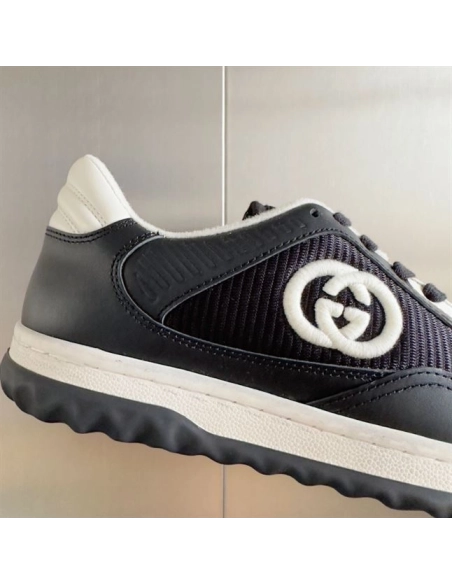 FashionStatement,GUCCI,IconicStyle,ItalianCraftsmanship,LuxuryFootwear,SNEAKER