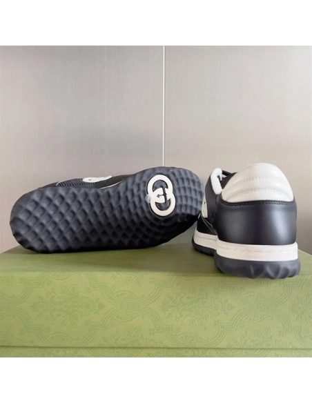 FashionStatement,GUCCI,IconicStyle,ItalianCraftsmanship,LuxuryFootwear,SNEAKER