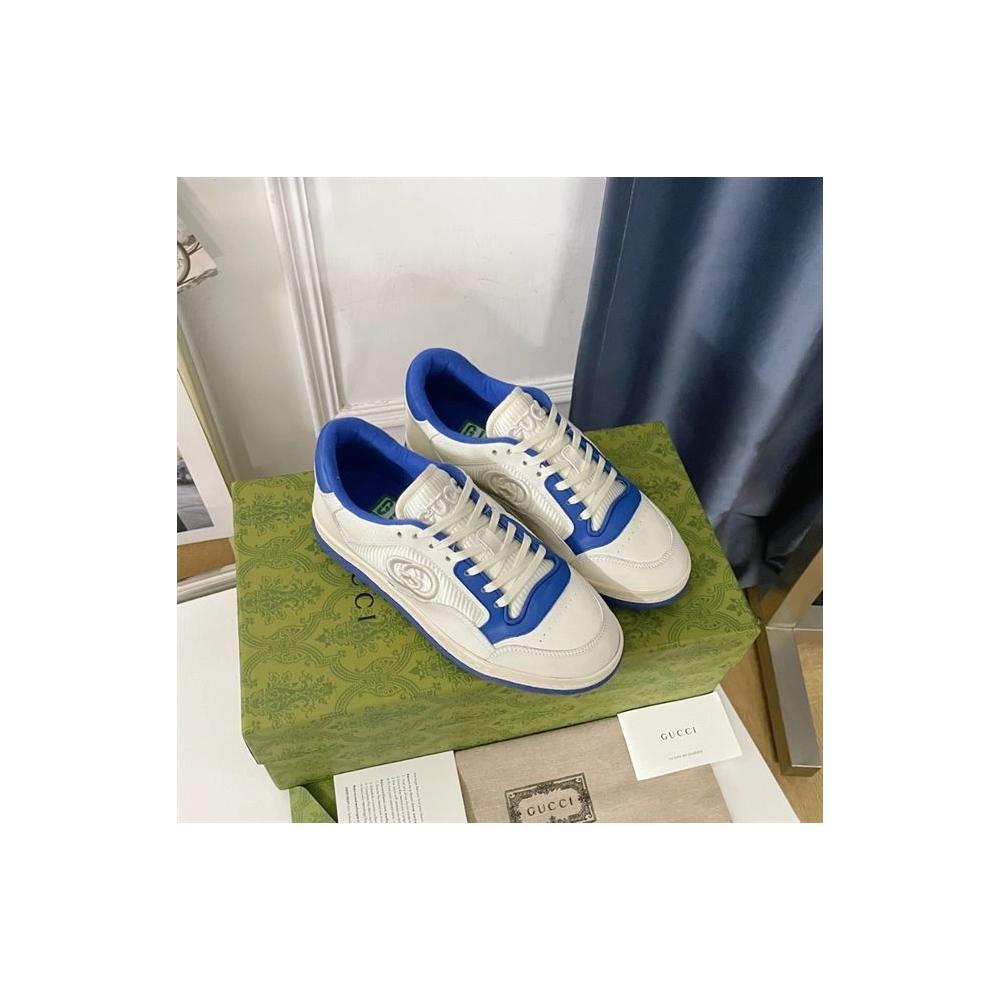 FashionStatement,GUCCI,IconicStyle,ItalianCraftsmanship,LuxuryFootwear,SNEAKER