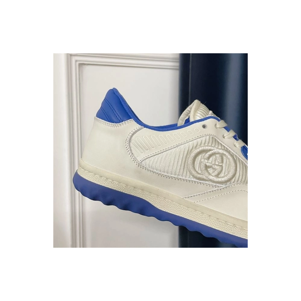 FashionStatement,GUCCI,IconicStyle,ItalianCraftsmanship,LuxuryFootwear,SNEAKER