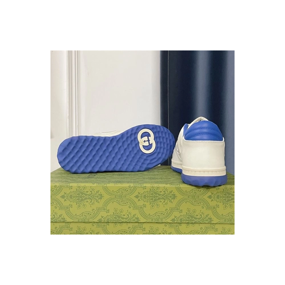 FashionStatement,GUCCI,IconicStyle,ItalianCraftsmanship,LuxuryFootwear,SNEAKER