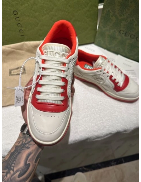 FashionStatement,GUCCI,IconicStyle,ItalianCraftsmanship,LuxuryFootwear,SNEAKER