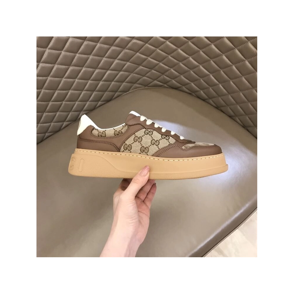 FashionStatement,GUCCI,LuxuryFootwear,SNEAKER