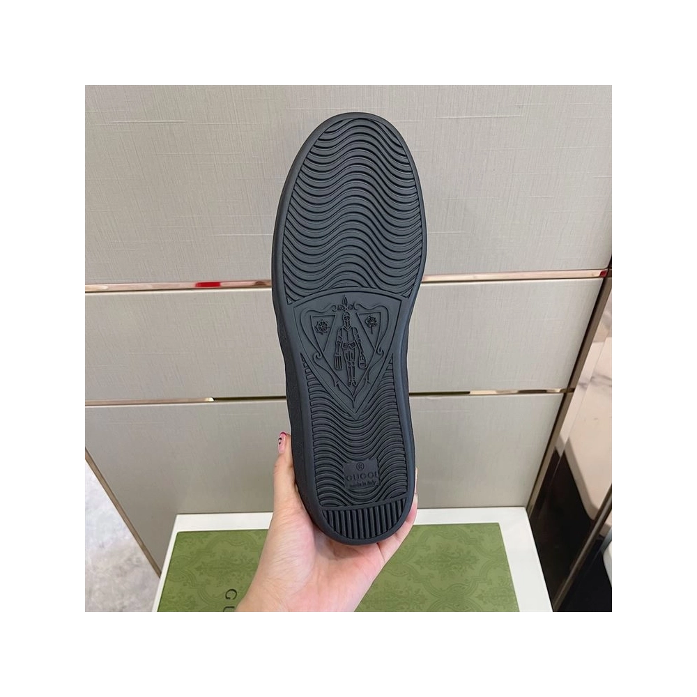 FashionStatement,GUCCI,LuxuryFootwear,SNEAKER