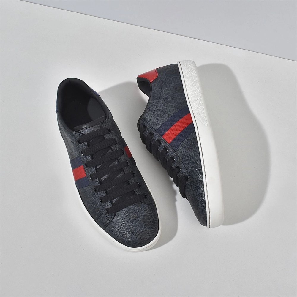 FashionStatement,GUCCI,LuxuryFootwear,SNEAKER