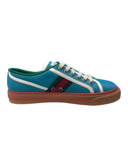 FashionStatement,GUCCI,IconicStyle,ItalianCraftsmanship,LuxuryFootwear,SNEAKER