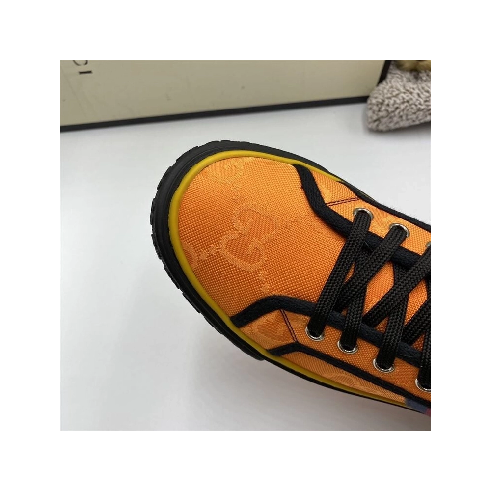 GUCCI,IconicStyle,ItalianCraftsmanship,LOW-TOP,LuxuryFootwear,SNEAKER