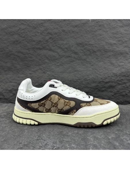 FashionStatement,GUCCI,IconicStyle,ItalianCraftsmanship,LuxuryFootwear,SNEAKER