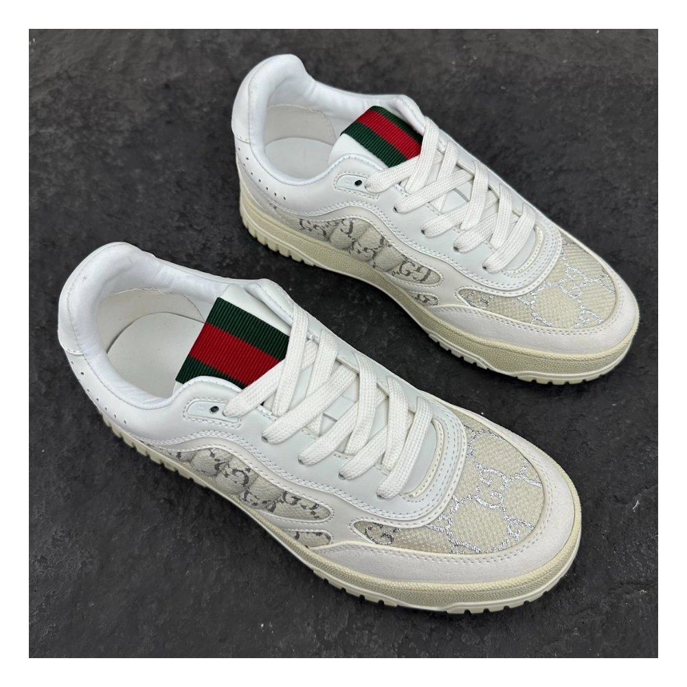 FashionStatement,GUCCI,IconicStyle,ItalianCraftsmanship,LuxuryFootwear,SNEAKER