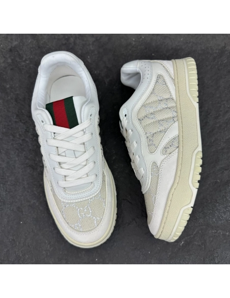 FashionStatement,GUCCI,IconicStyle,ItalianCraftsmanship,LuxuryFootwear,SNEAKER