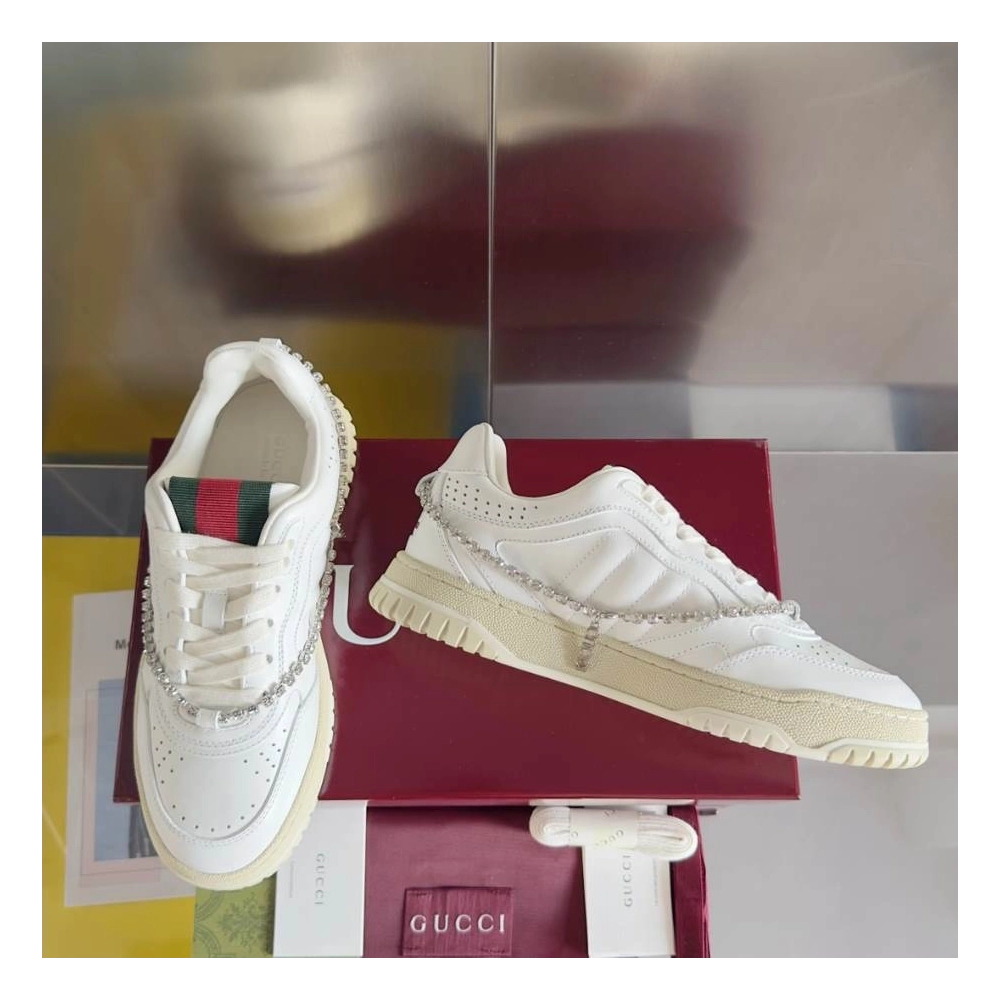 FashionStatement,GUCCI,IconicStyle,ItalianCraftsmanship,LuxuryFootwear,SNEAKER