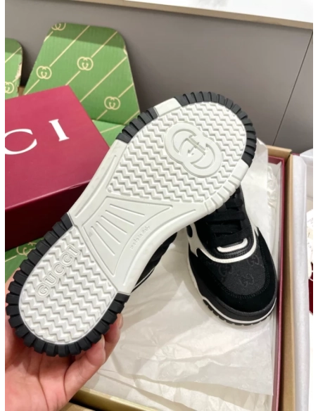 FashionStatement,FOOTWEAR,GUCCI,IconicStyle,LuxuryFootwear,SHOES FOR MEN,Sneakers