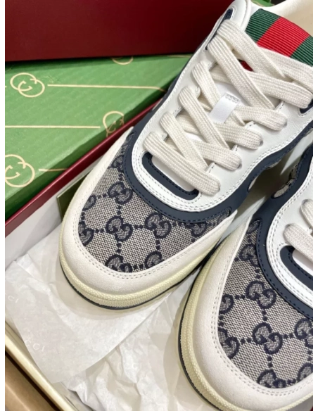 FashionStatement,FOOTWEAR,GUCCI,IconicStyle,LuxuryFootwear,SHOES FOR MEN,Sneakers